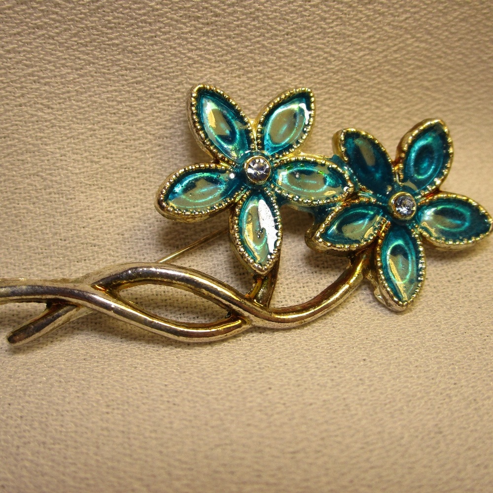 Vintage Silver and Blue Enamel Flower Pin